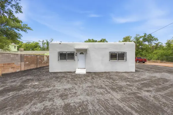 425 Sunset Road Sw, Albuquerque, NM 87105