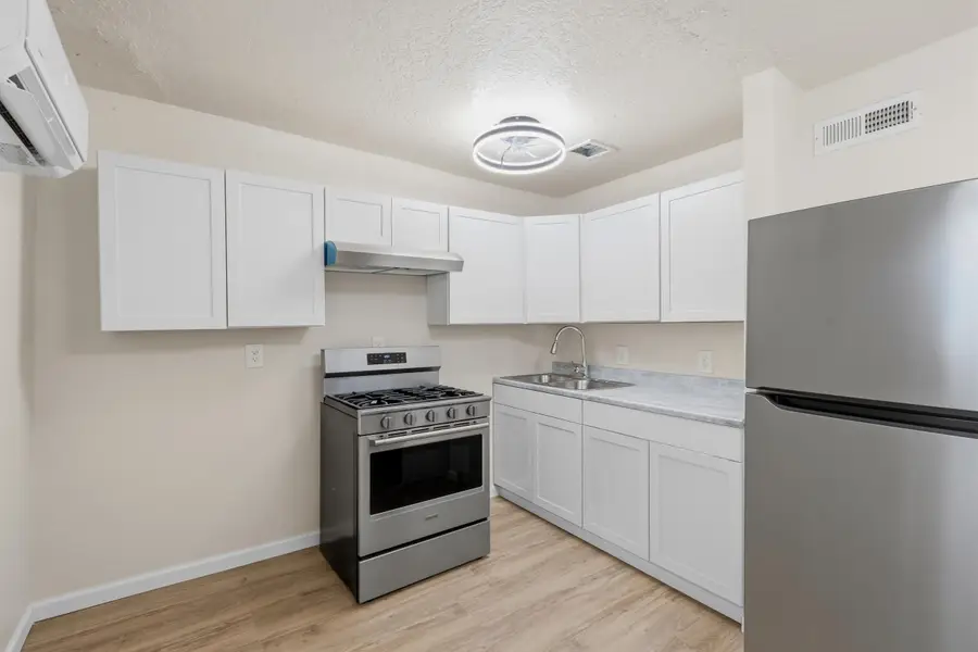 425 Sunset Road Sw, Albuquerque, NM 87105 - #3