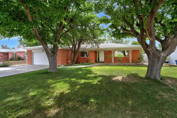 2808 Charleston Street Ne, Albuquerque, NM 87110