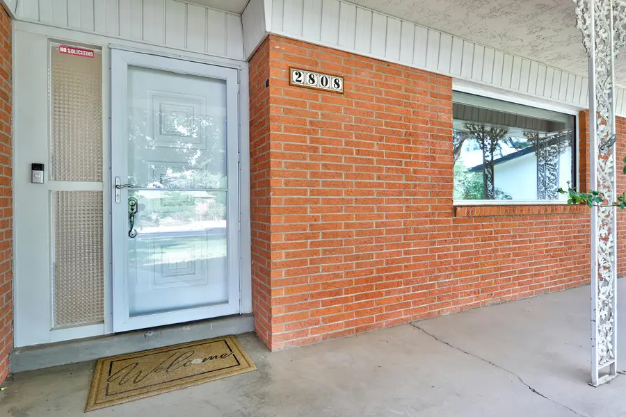 2808 Charleston Street Ne, Albuquerque, NM 87110 - #2