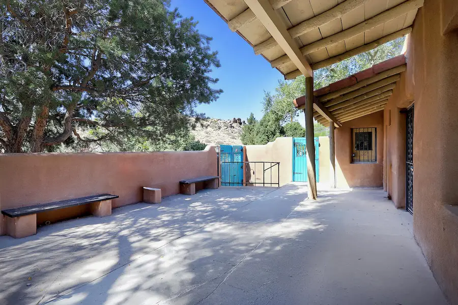 510 Camino De La Sierra Ne, Albuquerque, NM 87123 - #2