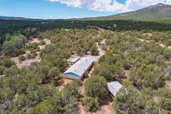 1429 New Mexico 344, Golden, NM 87047