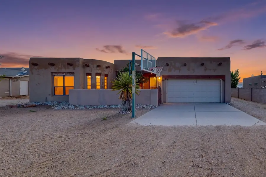 624 5th Street Ne, Rio Rancho, NM 87124 - #2