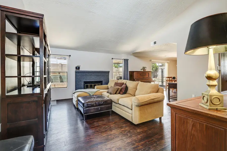 215 Western Hills Drive Se, Rio Rancho, NM 87124 - #3