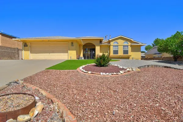 37 Castle Rock Road Se, Rio Rancho, NM 87124