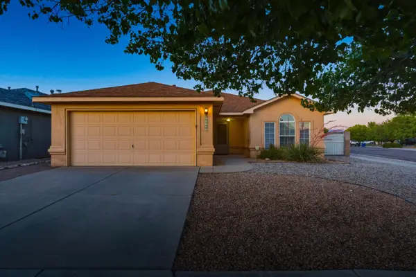 10230 Country Meadows Drive Nw, Albuquerque, NM 87114