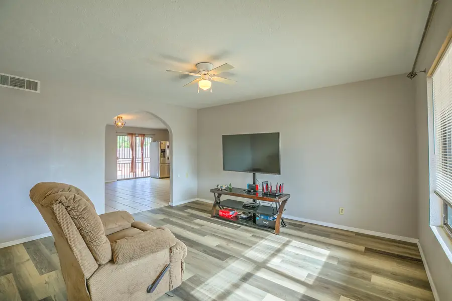 1100 57th Street Nw, Albuquerque, NM 87105 - #2