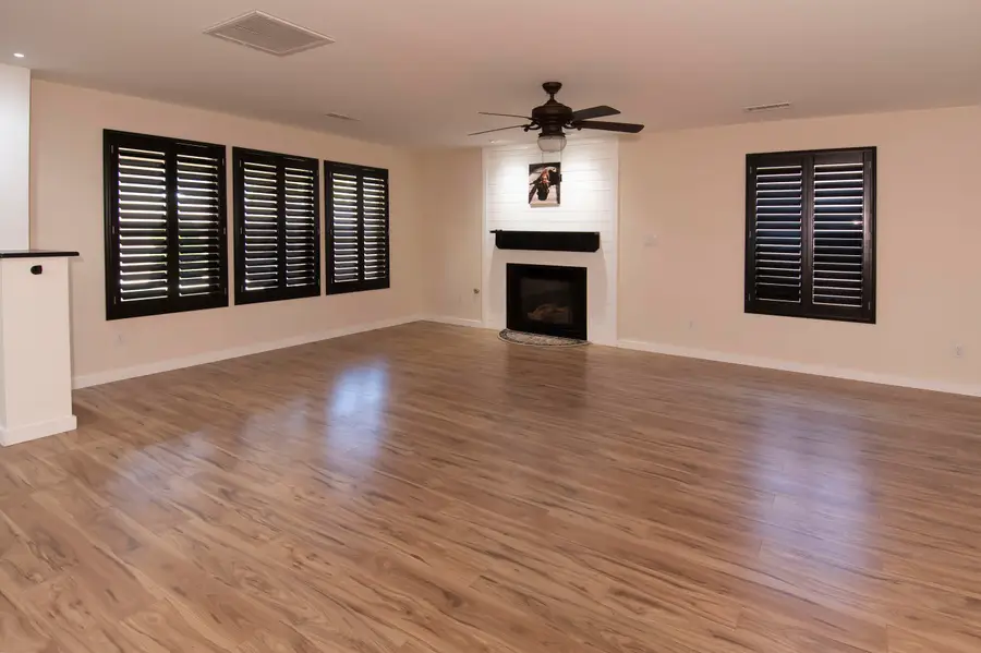 1327 El Segundo Avenue Ne, Albuquerque, NM 87113 - #2