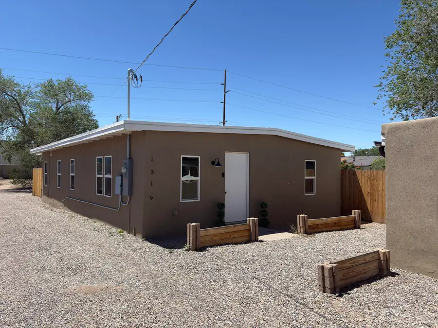 1319 15th Street Nw, Albuquerque, NM 87104 - #3
