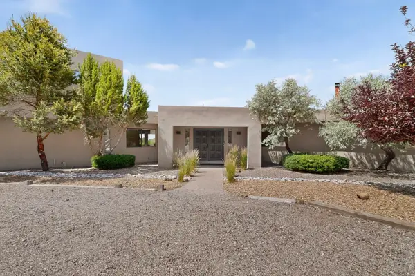 984 Lynx Loop Ne, Albuquerque, NM 87122