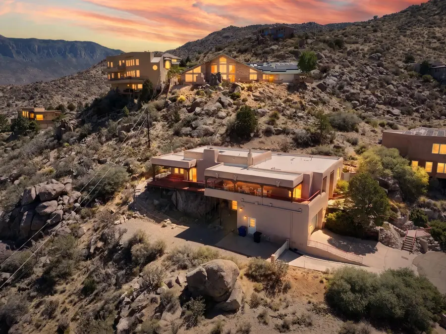 4711 Alpine Court Ne, Albuquerque, NM 87111 - #3