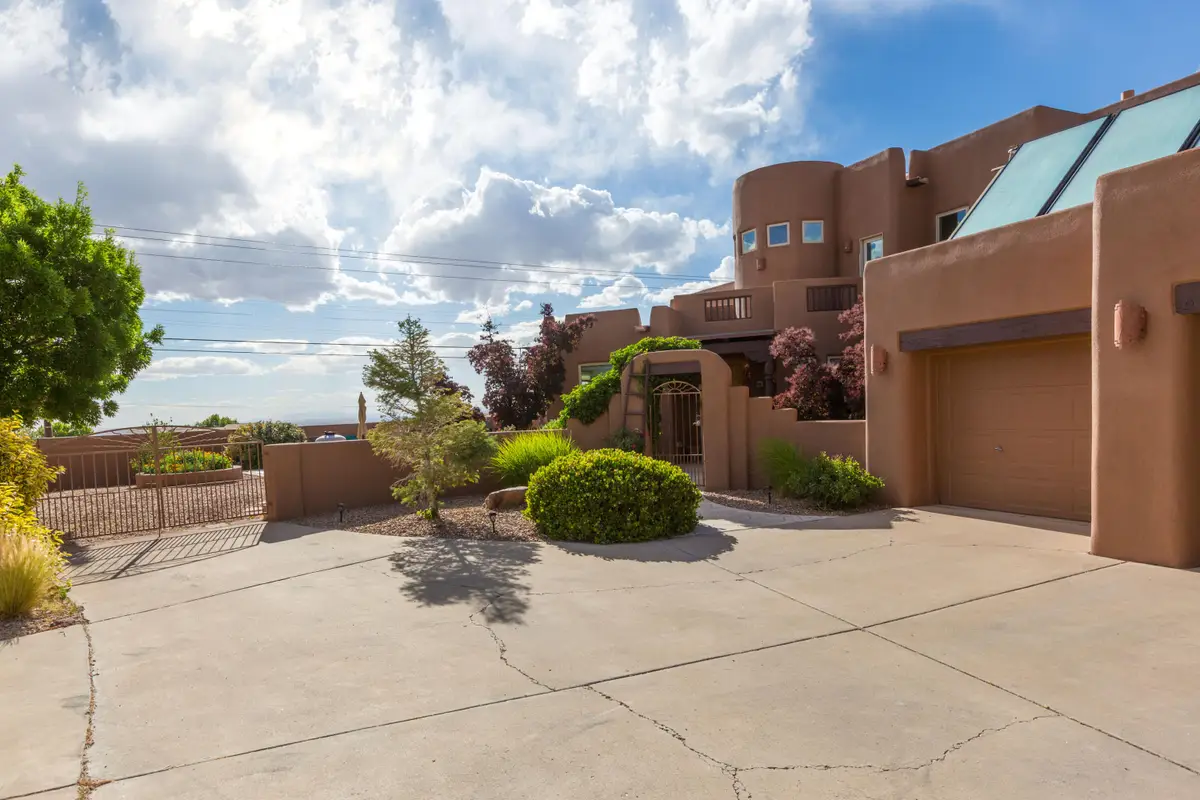 6628 High Ridge Place Ne, Albuquerque, NM 87111 - #1