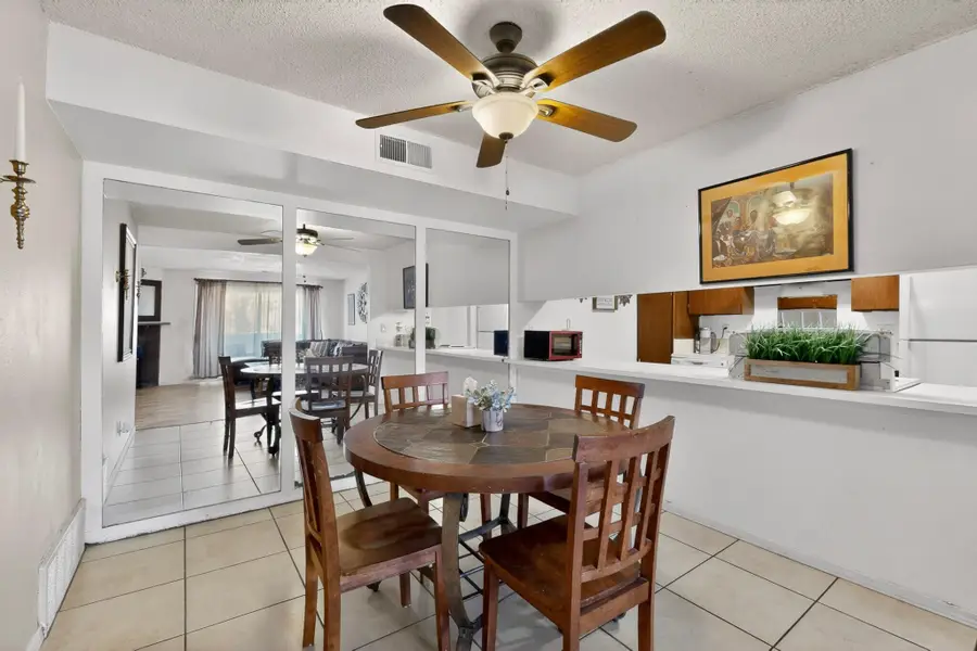 3827 Montgomery Boulevard Ne #APT 231, Albuquerque, NM 87109 - #2