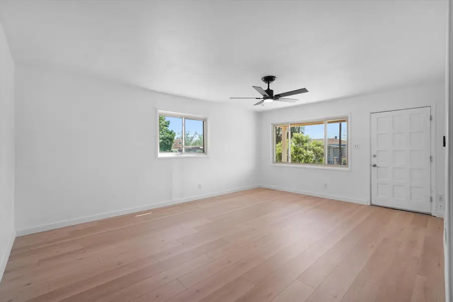 3120 Palomas Drive Ne, Albuquerque, NM 87110 - #3