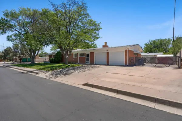1313 Georgia Street Ne, Corrales, NM 87048