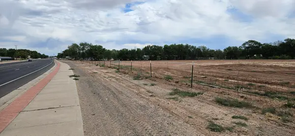 3339 B Highway 47, Los Lunas, NM 87031