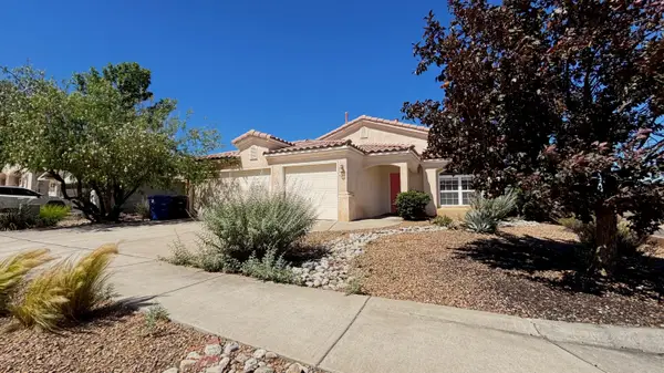 8211 Santa Clarita Street Ne, Albuquerque, NM 87113