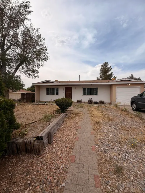 14217 Sedrev Road Ne, Albuquerque, NM 87123