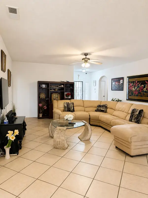 9904 Rio Corto Avenue Sw, Albuquerque, NM 87121