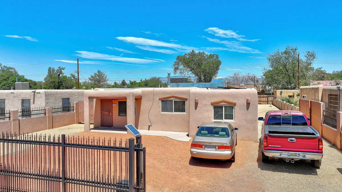 324 62nd Street Nw, Albuquerque, NM 87105 - #1