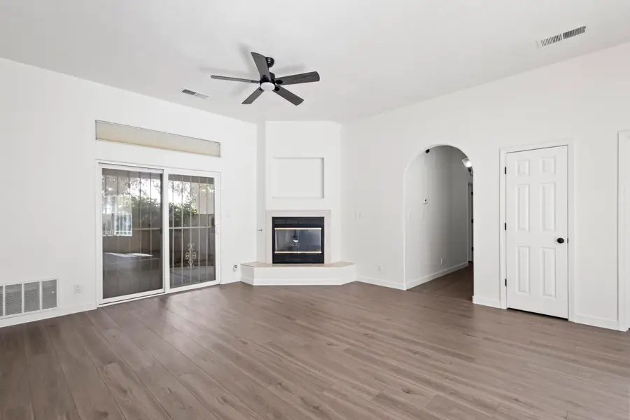 8735 Palomar Avenue Ne, Albuquerque, NM 87109 - #2