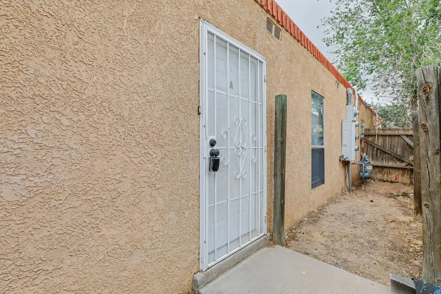 7505 Pennsylvania Lane Ne, Albuquerque, NM 87110 - #3