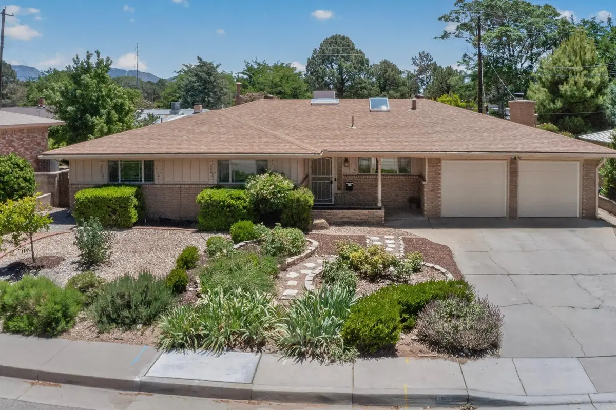 8222 Connecticut Street Ne, Albuquerque, NM 87110 - #1