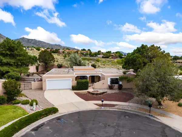 1900 Circulo Del Monte Ne, Albuquerque, NM 87112