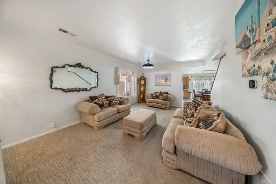 2812 Monument Drive Nw, Albuquerque, NM 87120 - #2