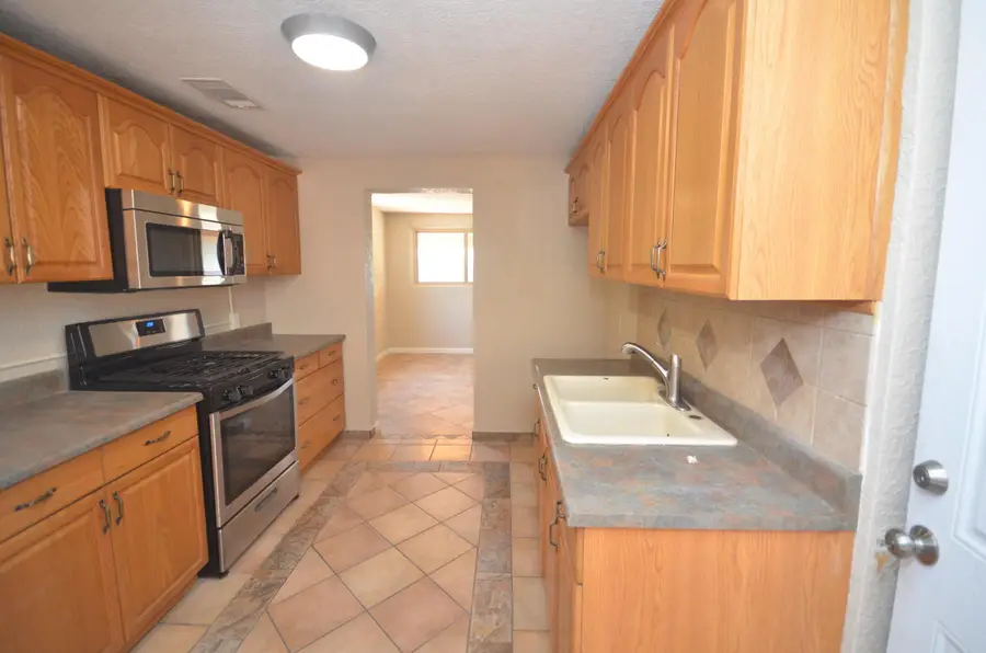 4803 Mescalero Road Ne, Albuquerque, NM 87110 - #2