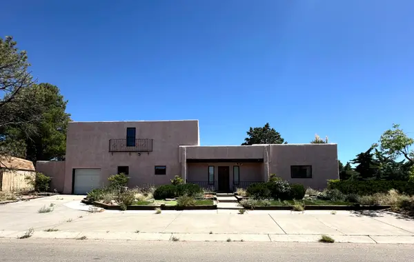 621 N Palmer Lane Ne, Rio Communities, NM 87002