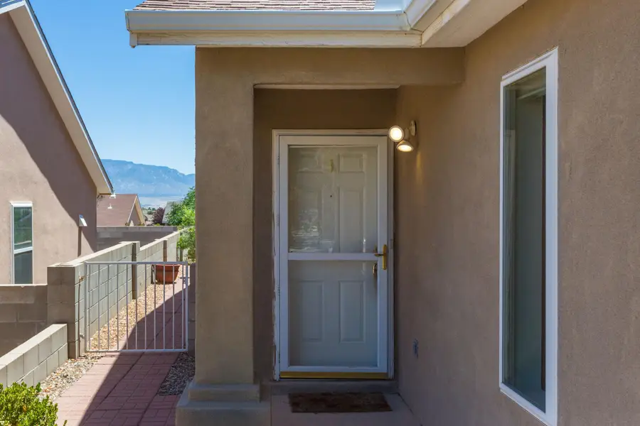 10460 Pamplona Street Nw, Albuquerque, NM 87114 - #3