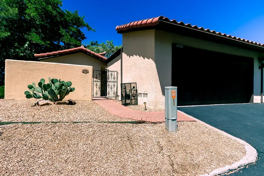 4433 Roxbury Avenue Ne, Albuquerque, NM 87111 - #2