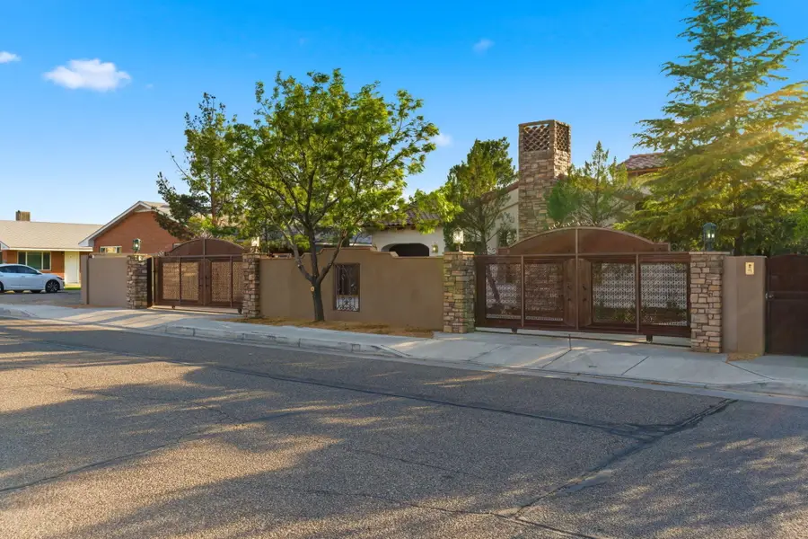 3723 Alamogordo Drive Nw, Albuquerque, NM 87120 - #2