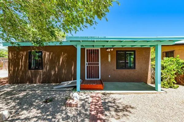 2331 Edna Avenue Nw, Albuquerque, NM 87104
