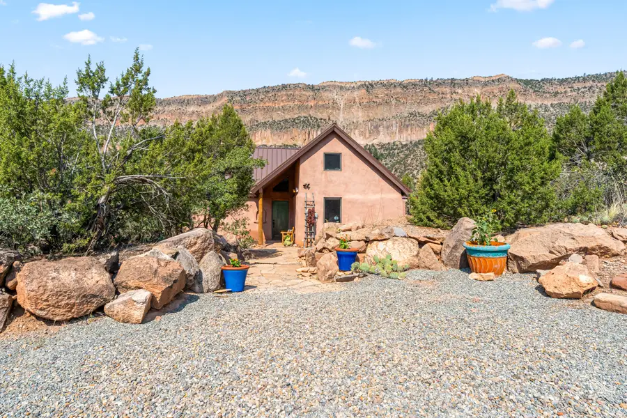 467 Madrid Road, Jemez Springs, NM 87025 - #2