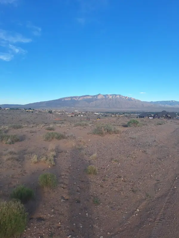 Lacuma Road Ne, Rio Rancho, NM 87144