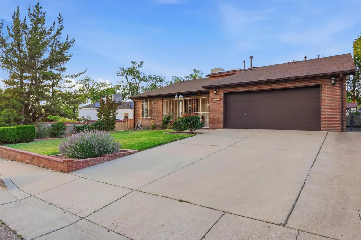 3101 Pershing Avenue Se, Albuquerque, NM 87106 - #1