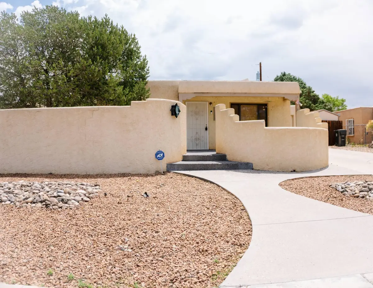 2430 Palomas Drive Ne, Albuquerque, NM 87110 - #1