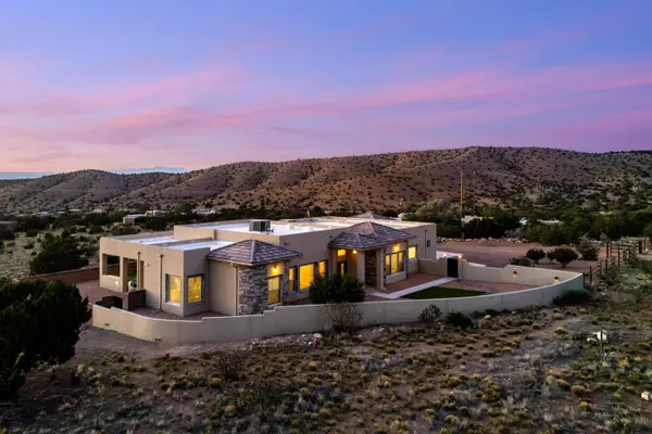 13 Quail Meadow Road, Placitas, NM 87043