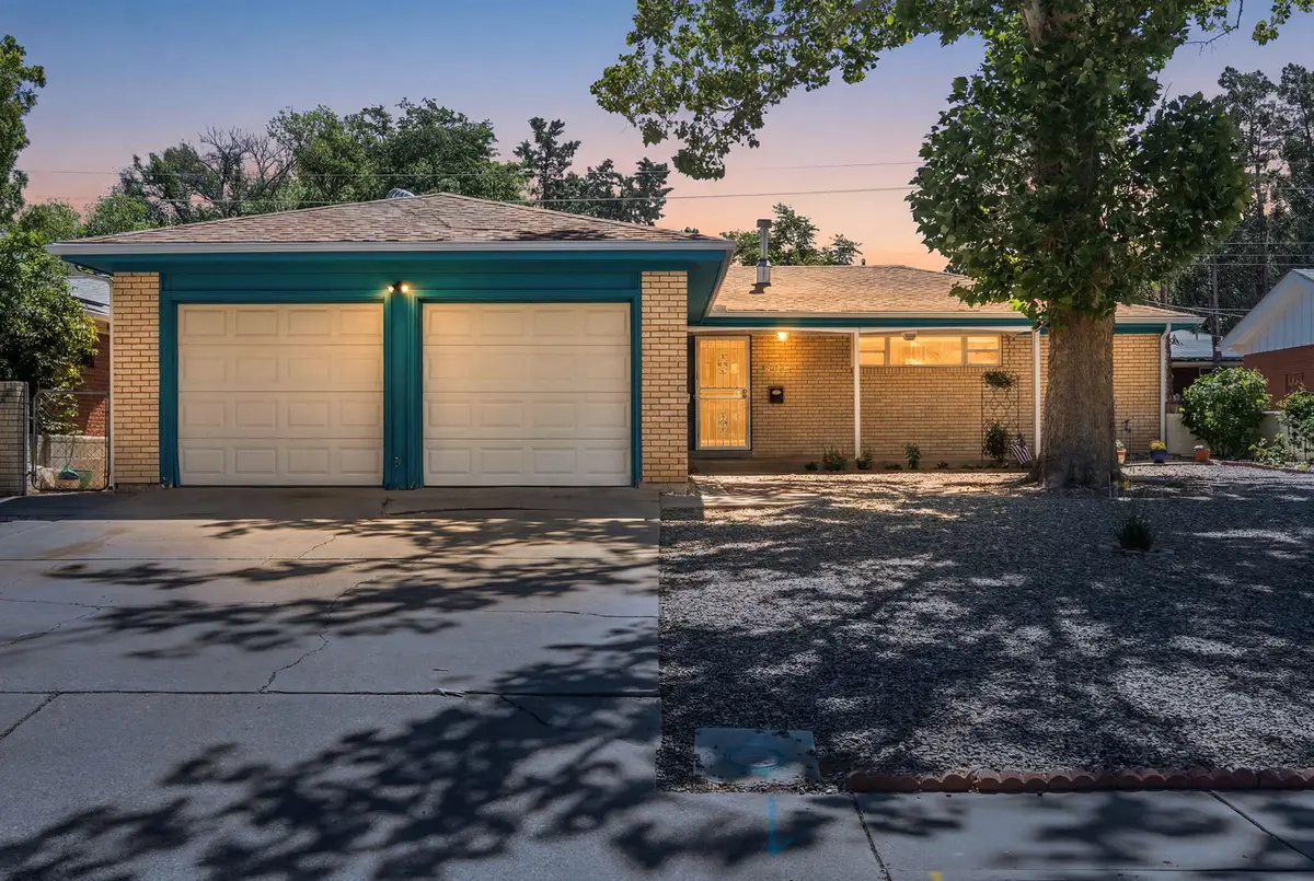 2916 Espanola Street Ne, Albuquerque, NM 87110 - #1