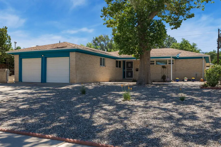 2916 Espanola Street Ne, Albuquerque, NM 87110 - #3