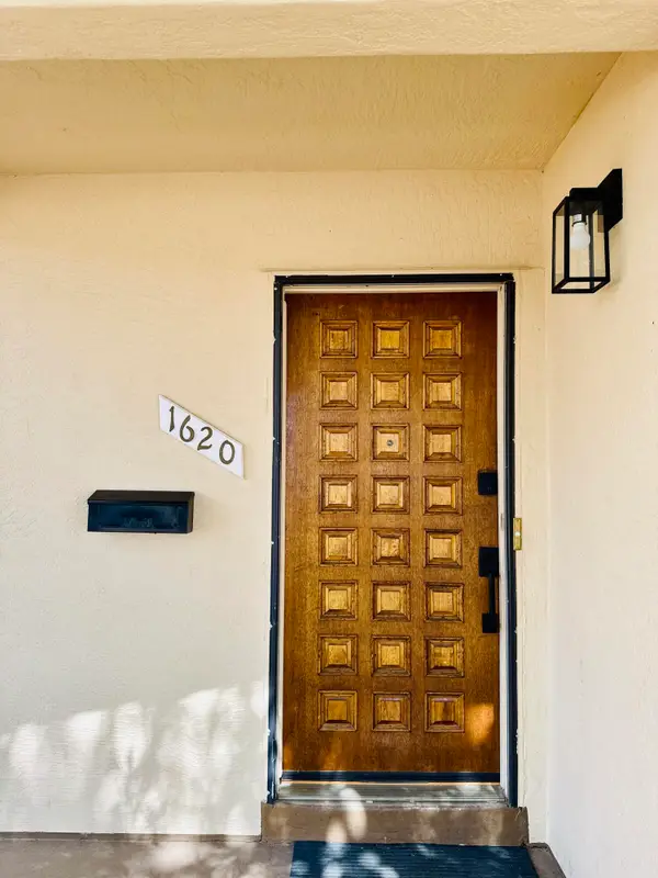1620 Parsifal Street Ne, Albuquerque, NM 87112