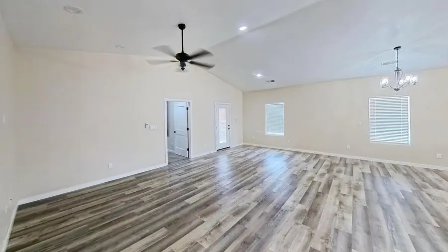 8 Servis Farm Road # A, Los Lunas, NM 87031 - #3