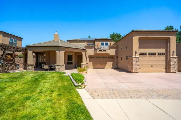 323 Nuevo Hacienda Lane Nw, Los Ranchos, NM 87107