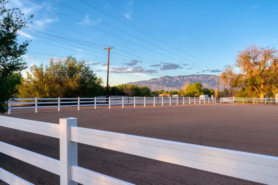 8531 Rio Grande Boulevard Nw, Los Ranchos De Albuquerque, NM 87114 - #2