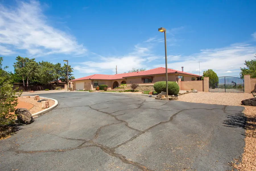 636 Grant Boulevard Sw, Los Lunas, NM 87031 - #2