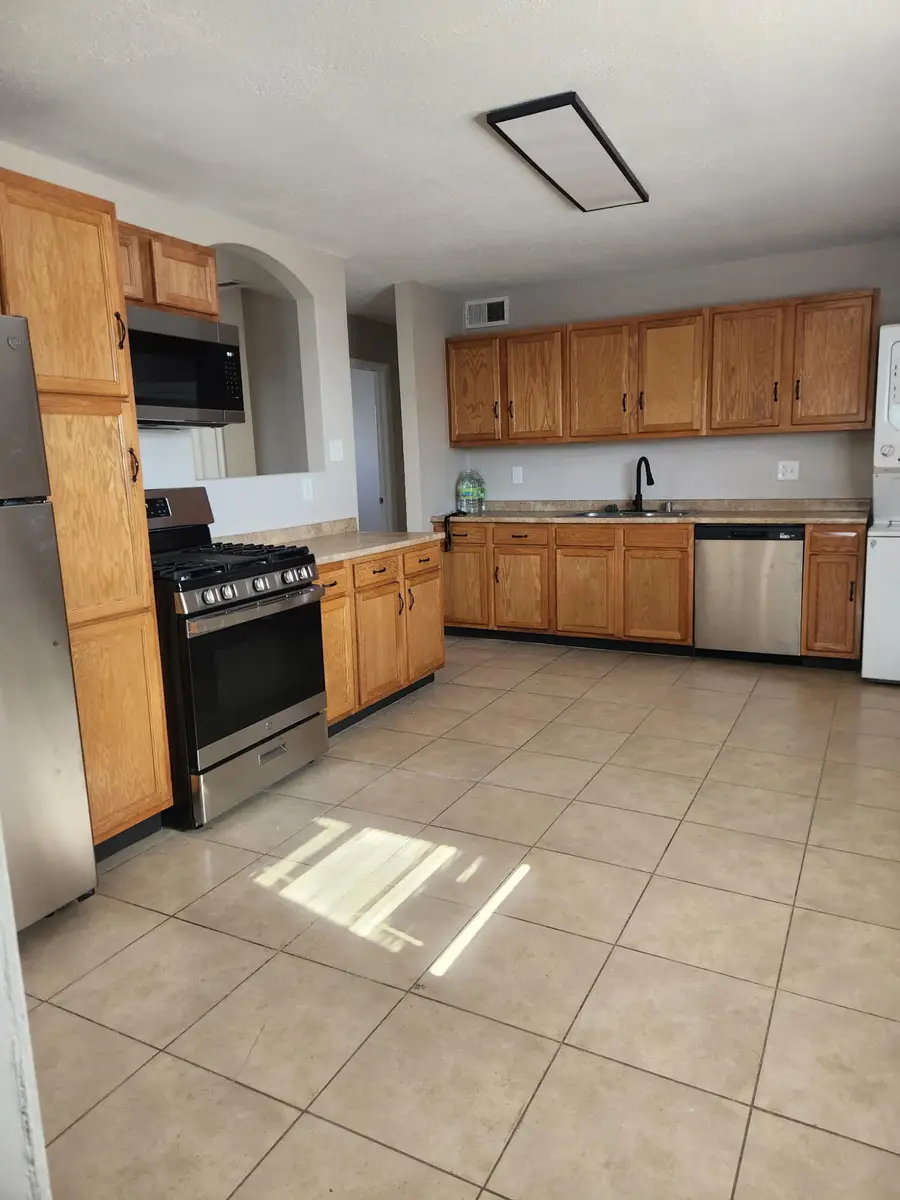 314 59th Street Sw, Albuquerque, NM 87121 - #3
