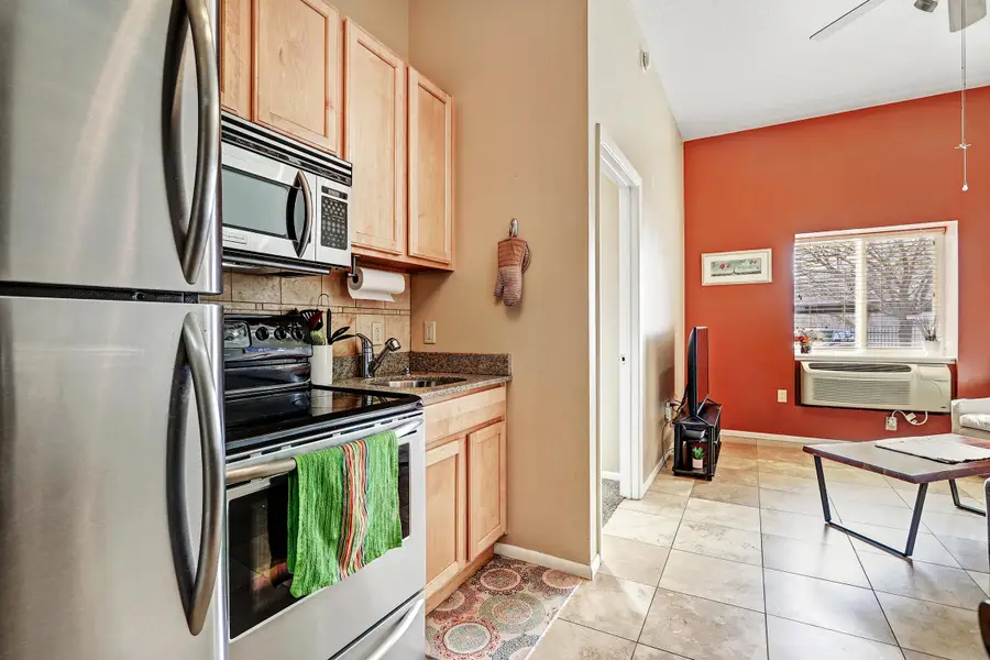 351 Washington Street Se #102, Albuquerque, NM 87108 - #3