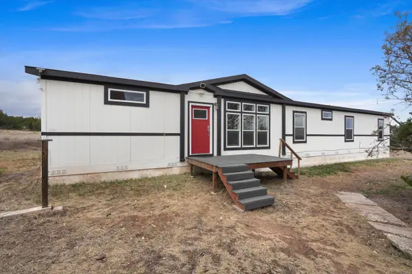 3992 W Martinez Road, Edgewood, NM 87015